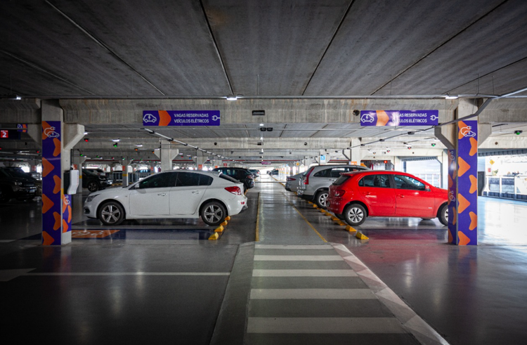 Estacionamento - Curitiba